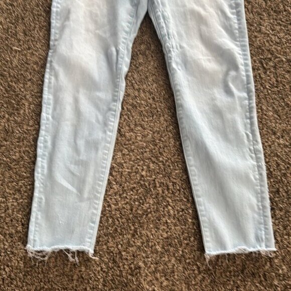 Mother 27 Light Wash Looker Ankle Fray Jeans - Picture 6 of 14